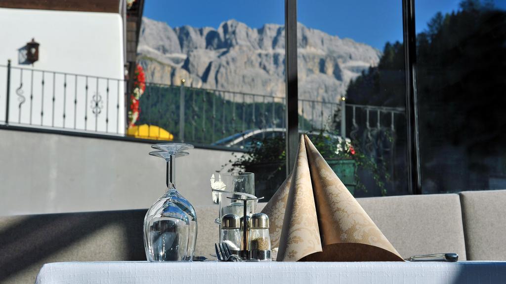 Des Alpes 3*
